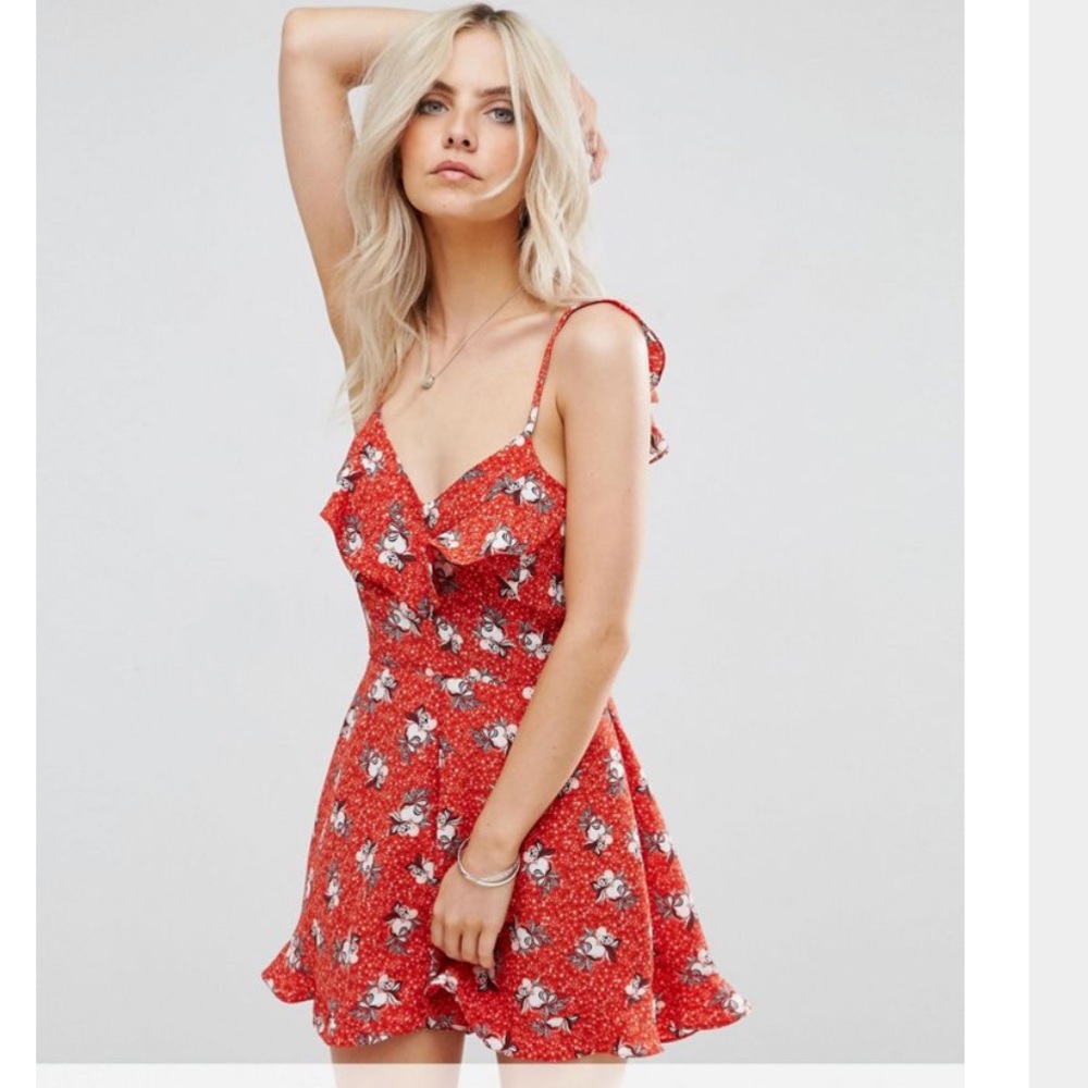 Frill strap floral print red romper